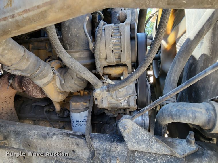 image for item MK9063 1999 Sterling L-Line  dump truck