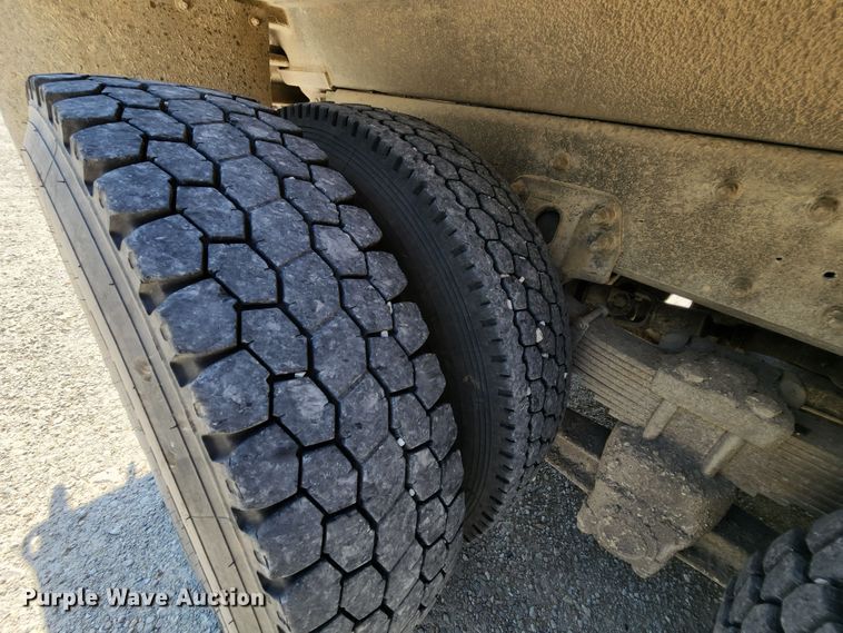 image for item MK9063 1999 Sterling L-Line  dump truck