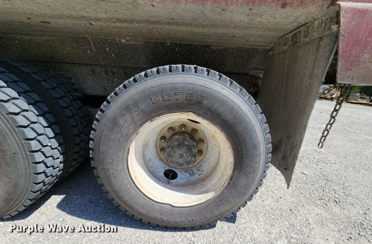 image for item MK9063 1999 Sterling L-Line  dump truck