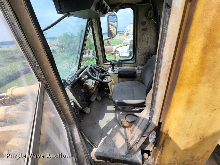 image for item MK9154 1979 Caterpillar 988B  wheel loader