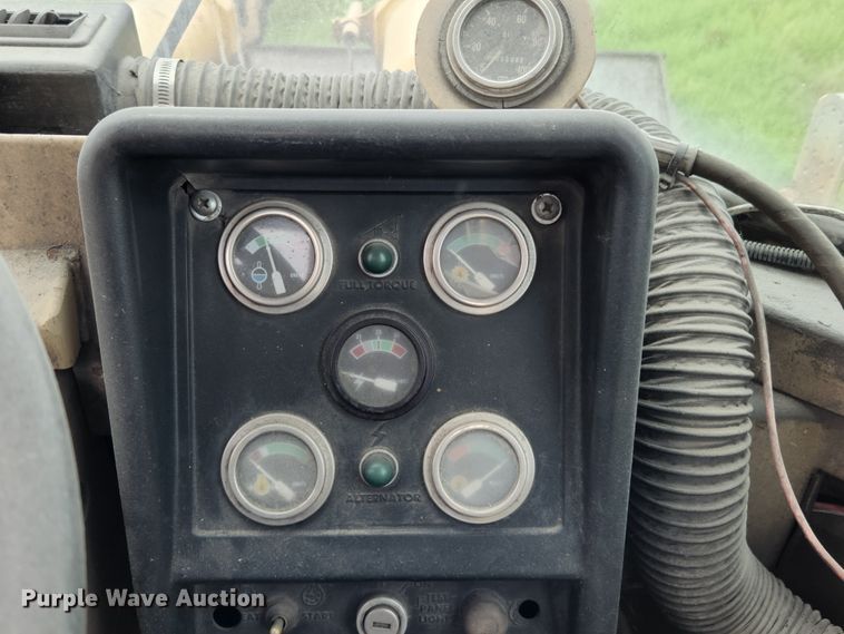 image for item MK9154 1979 Caterpillar 988B  wheel loader