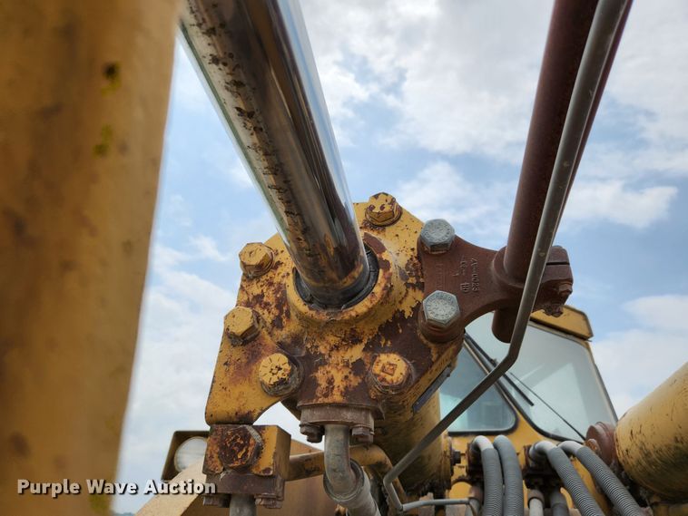 image for item MK9155 1979 Caterpillar 988B  wheel loader