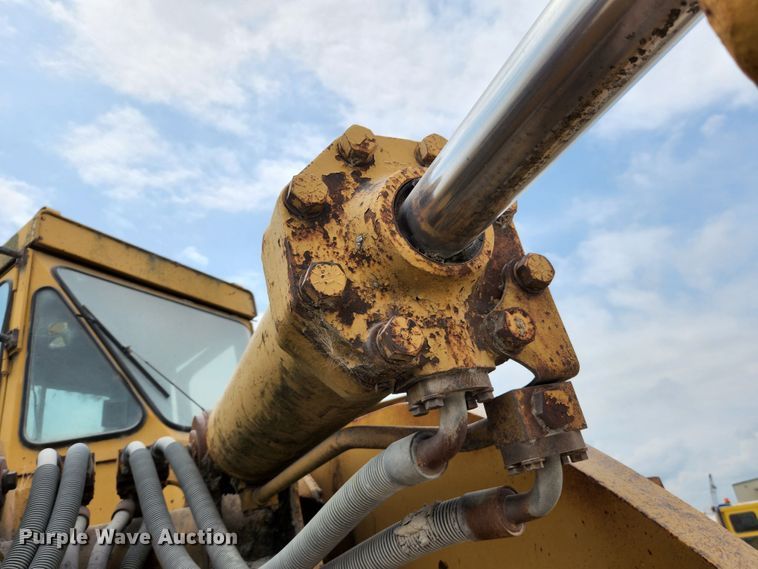 image for item MK9155 1979 Caterpillar 988B  wheel loader