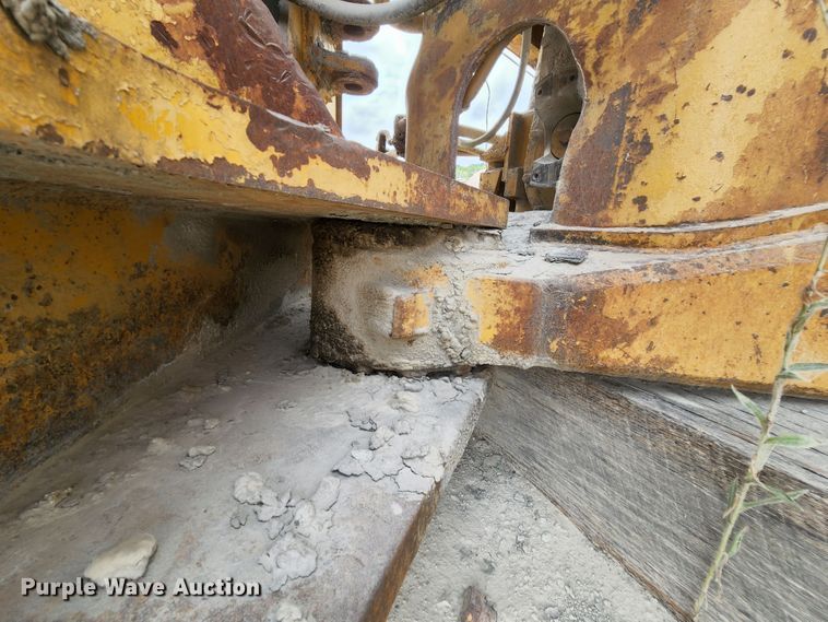 image for item MK9155 1979 Caterpillar 988B  wheel loader