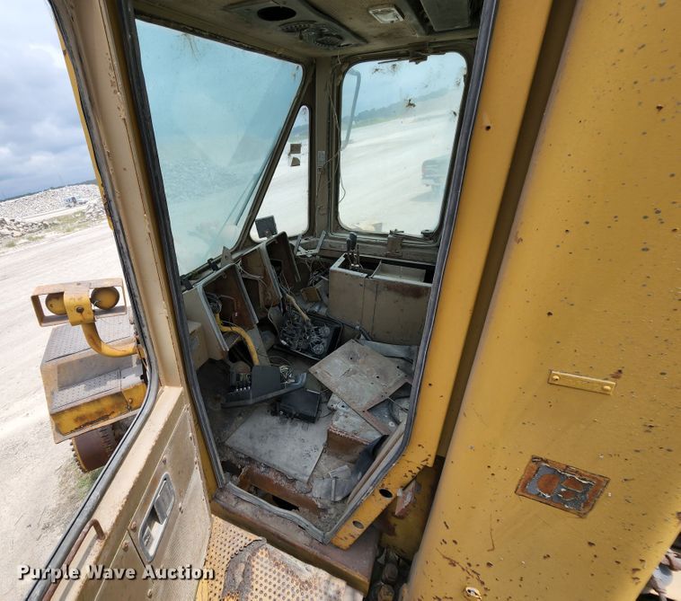 image for item MK9155 1979 Caterpillar 988B  wheel loader