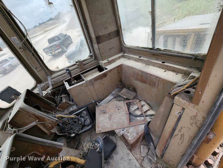 image for item MK9155 1979 Caterpillar 988B  wheel loader