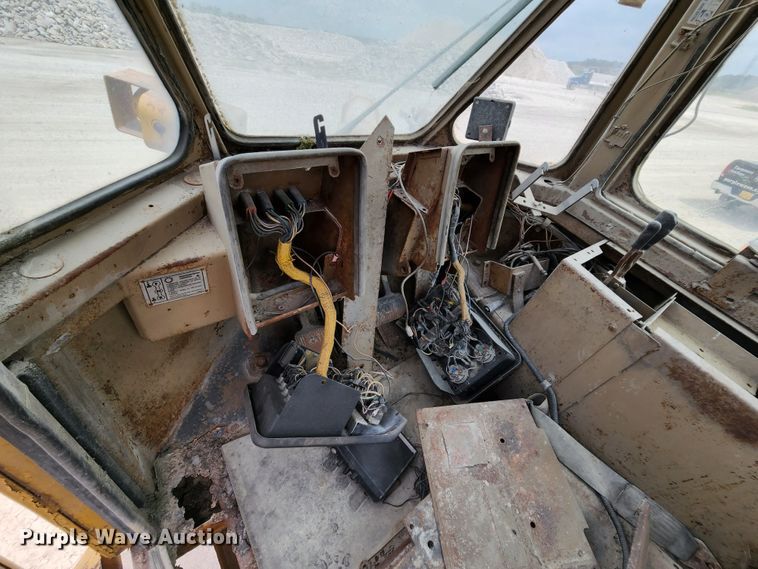 image for item MK9155 1979 Caterpillar 988B  wheel loader