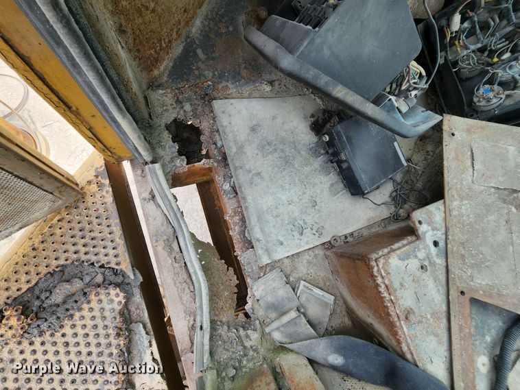 image for item MK9155 1979 Caterpillar 988B  wheel loader