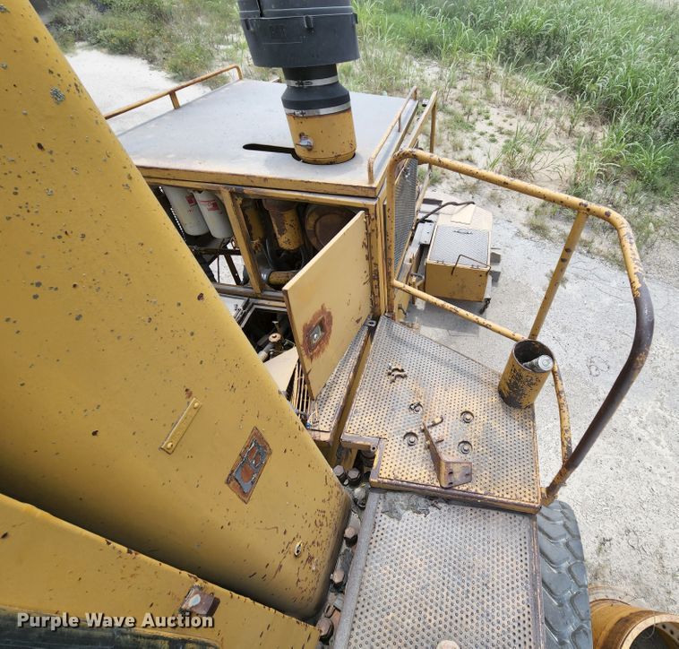 image for item MK9155 1979 Caterpillar 988B  wheel loader