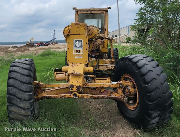 image for item MK9156 1968 Caterpillar 16  motor grader