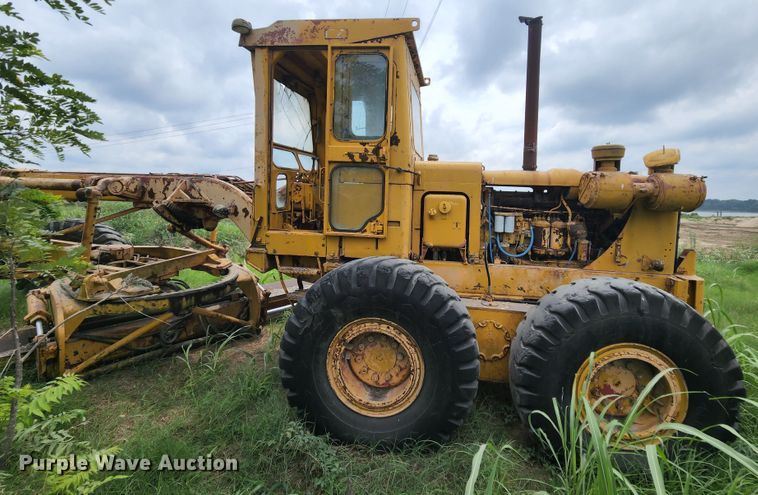 image for item MK9156 1968 Caterpillar 16  motor grader