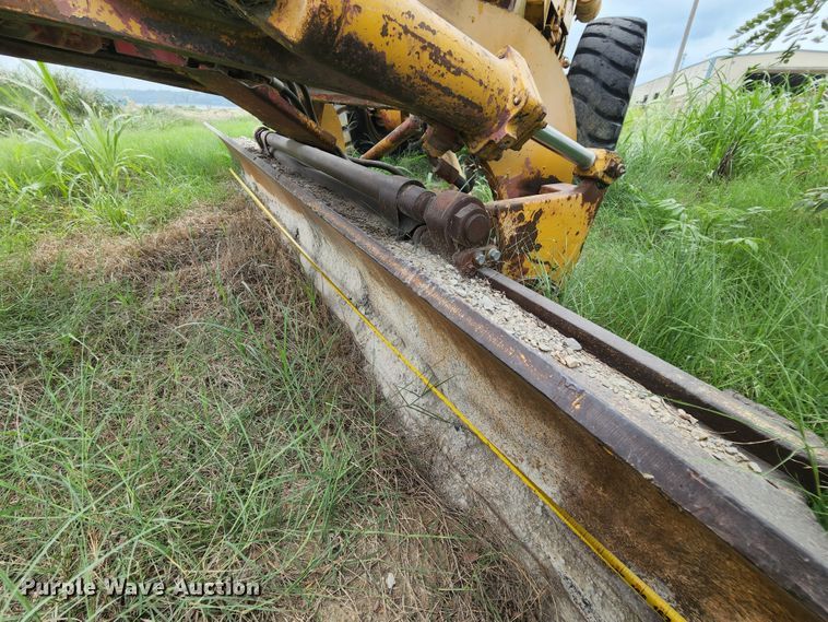 image for item MK9156 1968 Caterpillar 16  motor grader