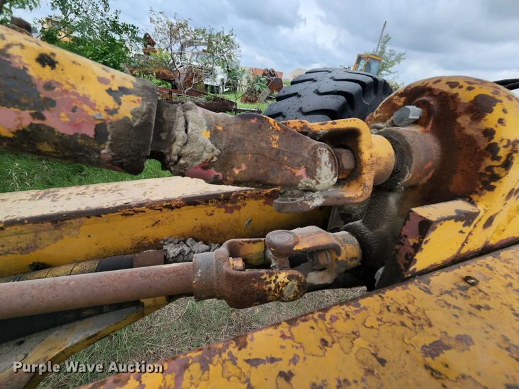 image for item MK9156 1968 Caterpillar 16  motor grader