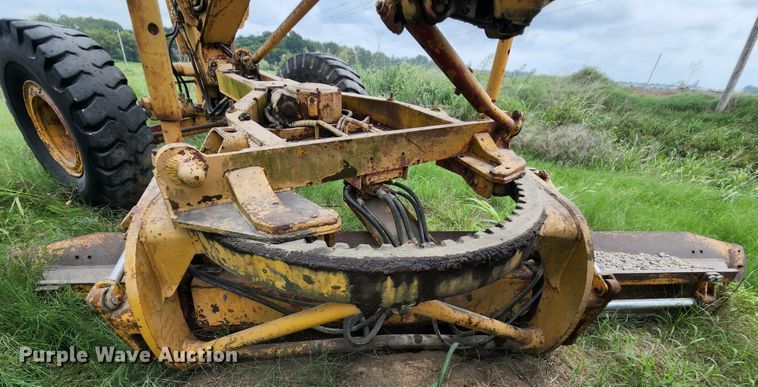 image for item MK9156 1968 Caterpillar 16  motor grader