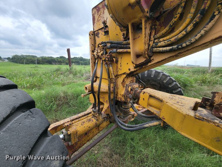 image for item MK9156 1968 Caterpillar 16  motor grader