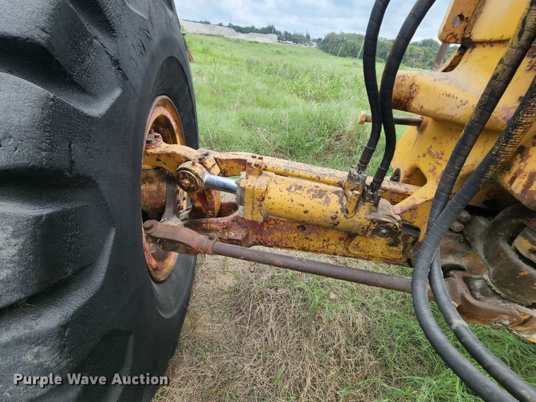 image for item MK9156 1968 Caterpillar 16  motor grader