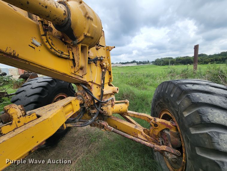 image for item MK9156 1968 Caterpillar 16  motor grader