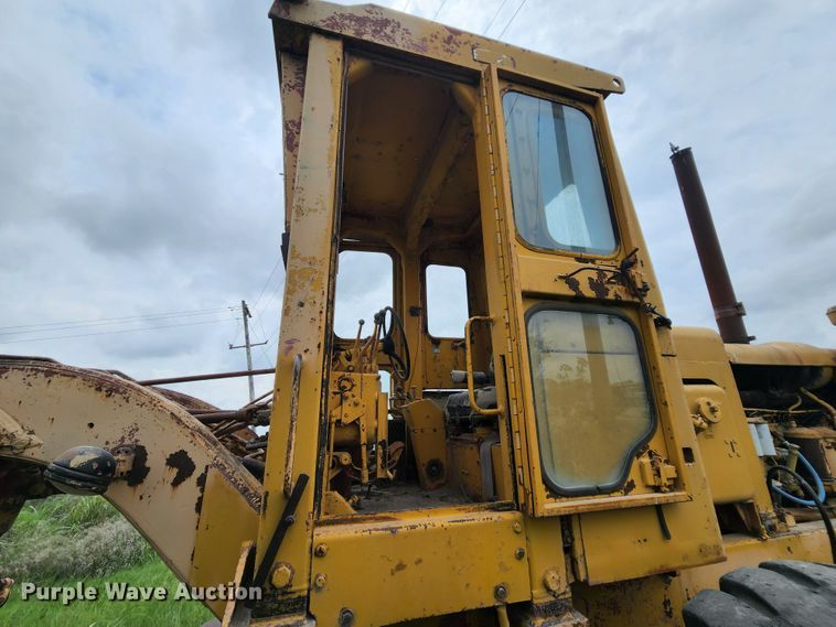 image for item MK9156 1968 Caterpillar 16  motor grader