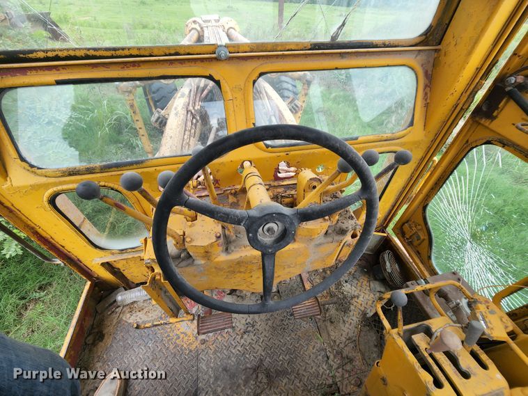 image for item MK9156 1968 Caterpillar 16  motor grader