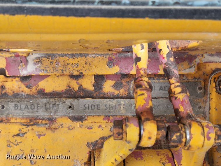 image for item MK9156 1968 Caterpillar 16  motor grader