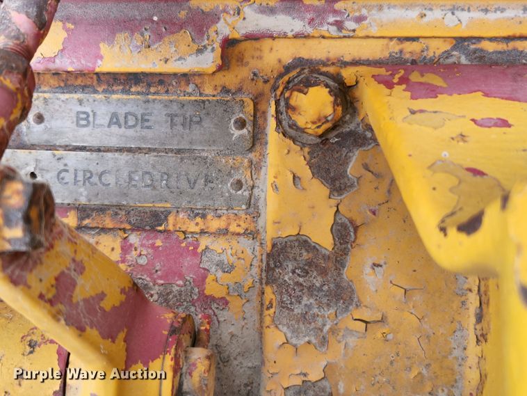 image for item MK9156 1968 Caterpillar 16  motor grader