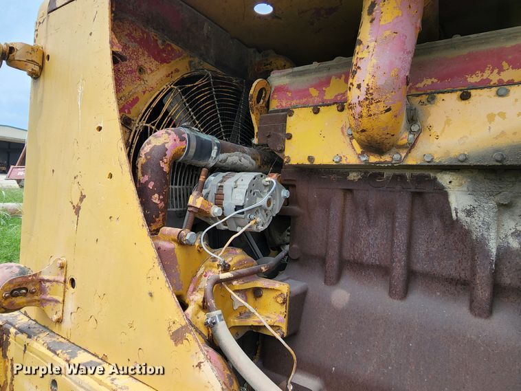 image for item MK9156 1968 Caterpillar 16  motor grader