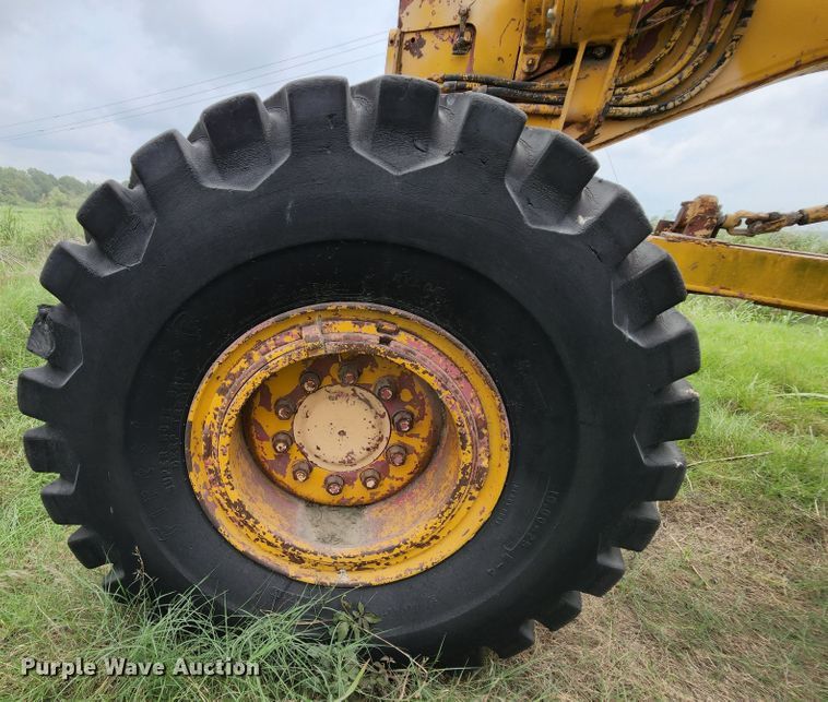 image for item MK9156 1968 Caterpillar 16  motor grader