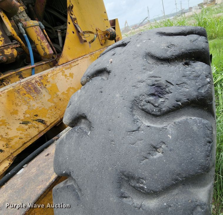 image for item MK9156 1968 Caterpillar 16  motor grader