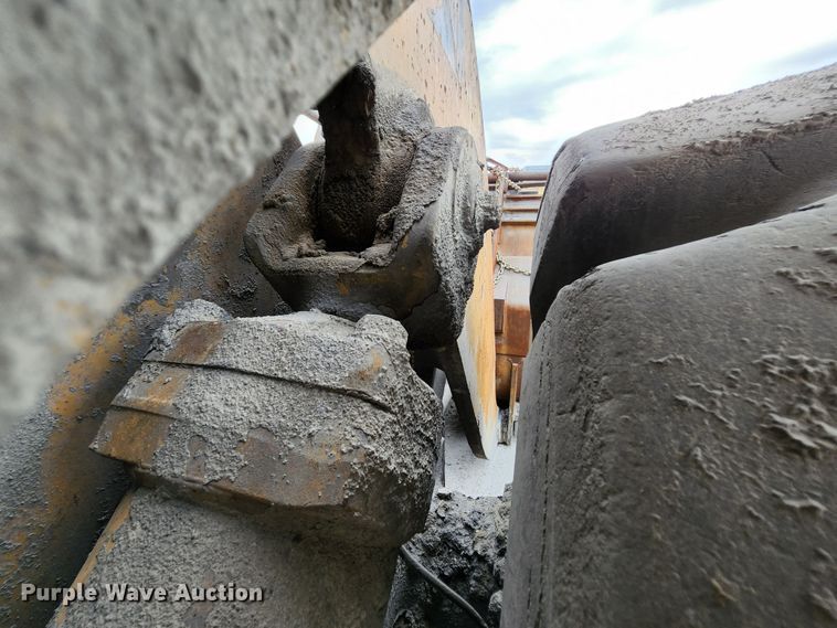 image for item MK9161 1983 Caterpillar 988B  wheel loader