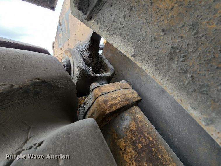 image for item MK9161 1983 Caterpillar 988B  wheel loader