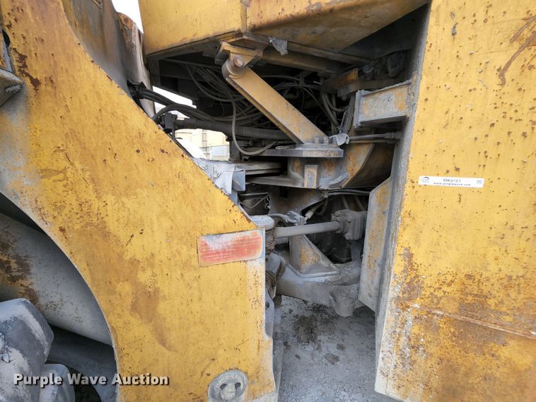 image for item MK9161 1983 Caterpillar 988B  wheel loader