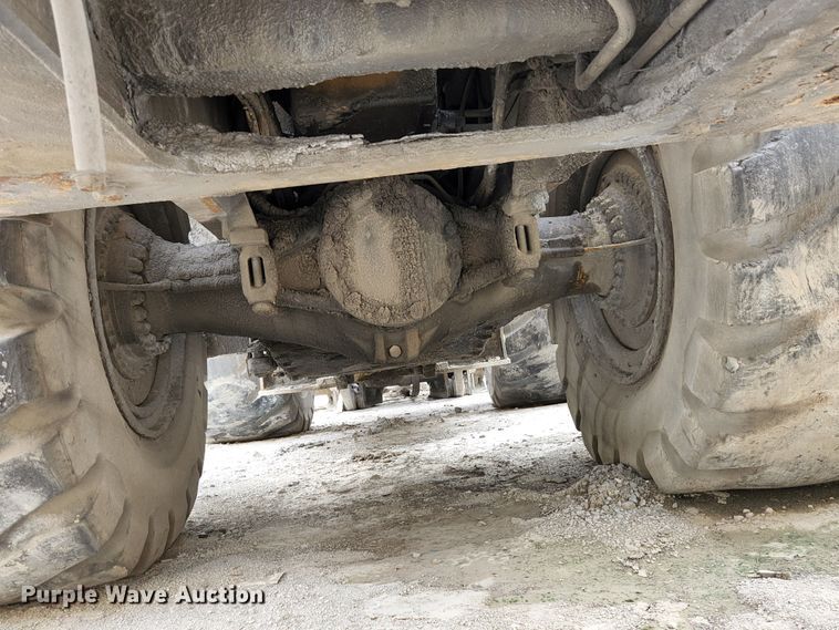 image for item MK9161 1983 Caterpillar 988B  wheel loader