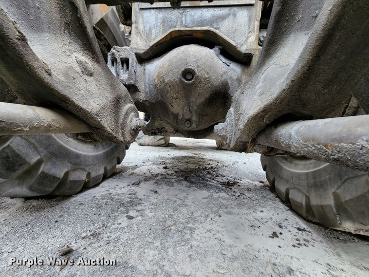 image for item MK9161 1983 Caterpillar 988B  wheel loader