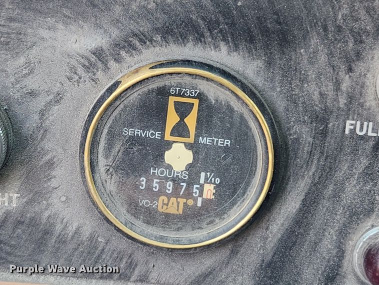 image for item MK9161 1983 Caterpillar 988B  wheel loader