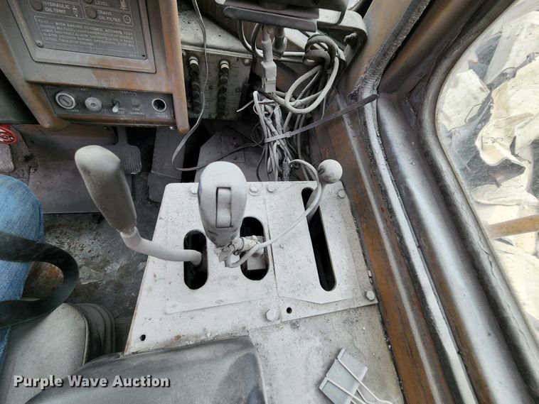 image for item MK9161 1983 Caterpillar 988B  wheel loader