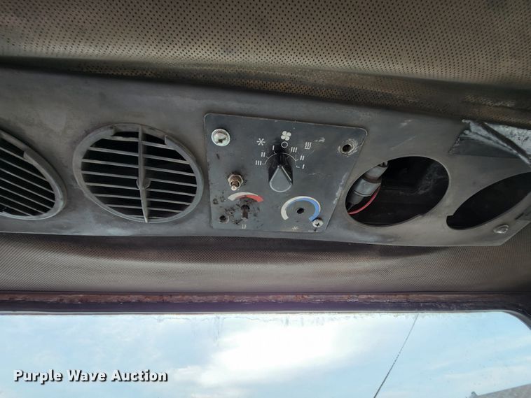 image for item MK9161 1983 Caterpillar 988B  wheel loader