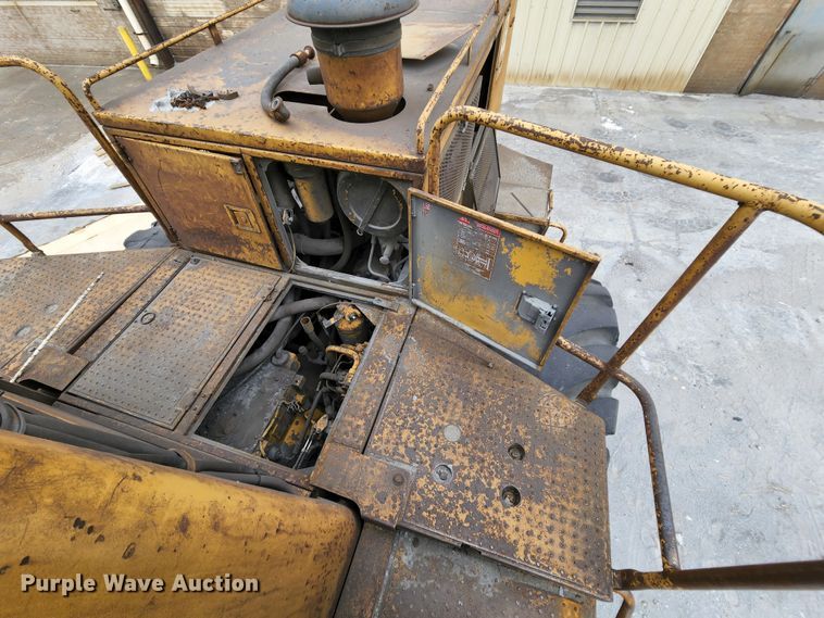 image for item MK9161 1983 Caterpillar 988B  wheel loader