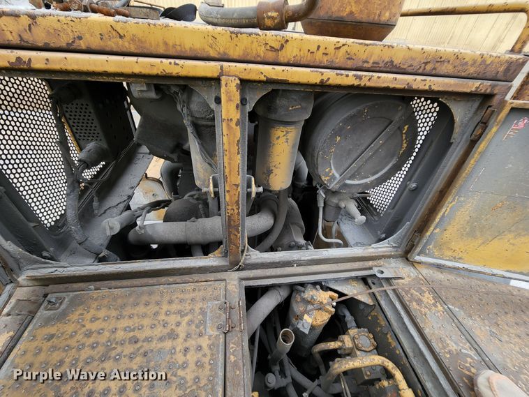 image for item MK9161 1983 Caterpillar 988B  wheel loader