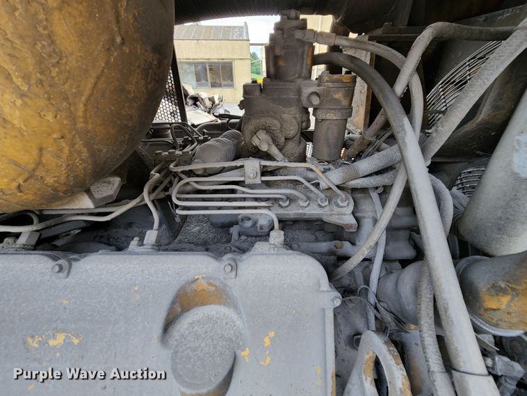 image for item MK9161 1983 Caterpillar 988B  wheel loader