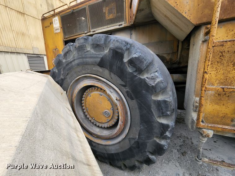 image for item MK9161 1983 Caterpillar 988B  wheel loader