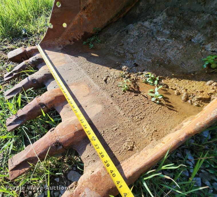 image for item MK9162 1994 Hitachi EX150  excavator