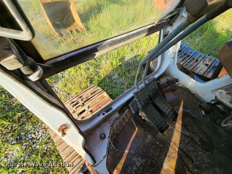 image for item MK9162 1994 Hitachi EX150  excavator