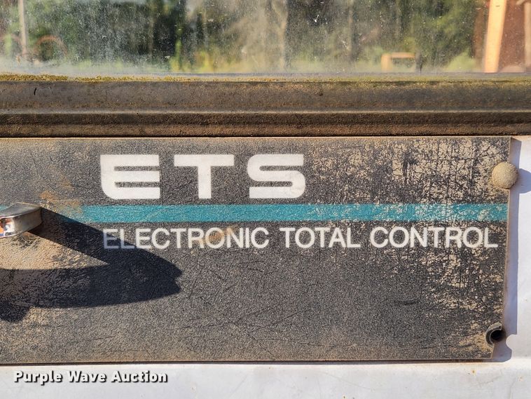 image for item MK9162 1994 Hitachi EX150  excavator