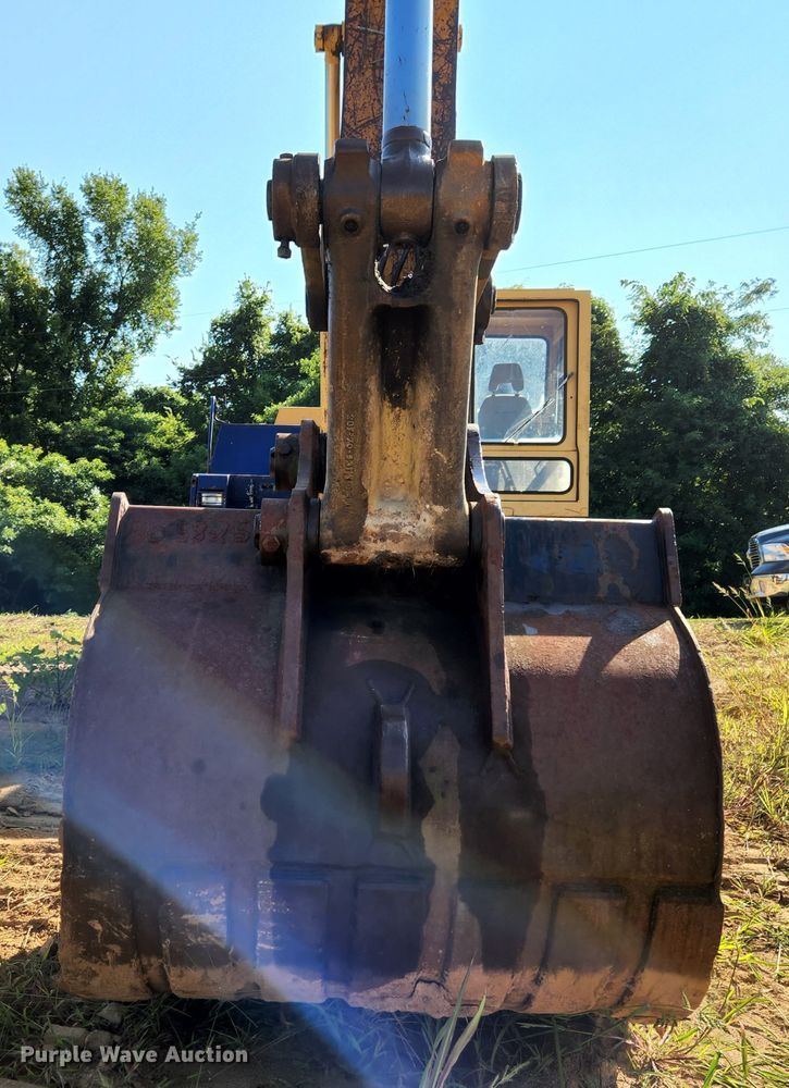 image for item MK9182 1992 Komatsu PC300LC-5  excavator