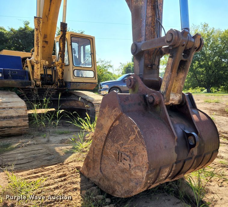 image for item MK9182 1992 Komatsu PC300LC-5  excavator