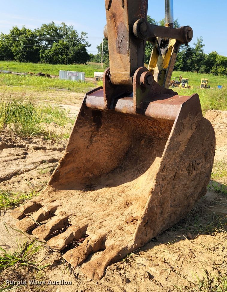 image for item MK9182 1992 Komatsu PC300LC-5  excavator