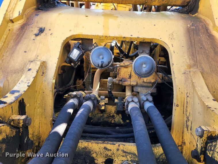 image for item MK9182 1992 Komatsu PC300LC-5  excavator