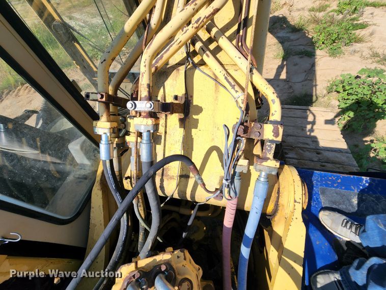 image for item MK9182 1992 Komatsu PC300LC-5  excavator