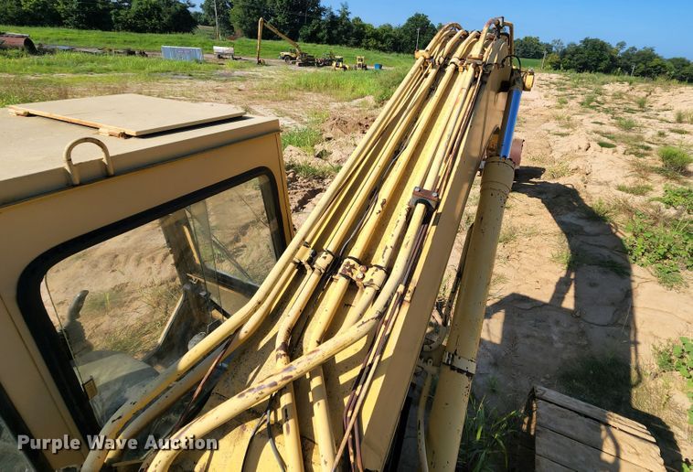 image for item MK9182 1992 Komatsu PC300LC-5  excavator