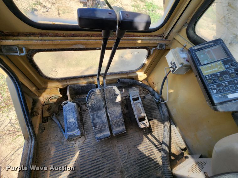 image for item MK9182 1992 Komatsu PC300LC-5  excavator